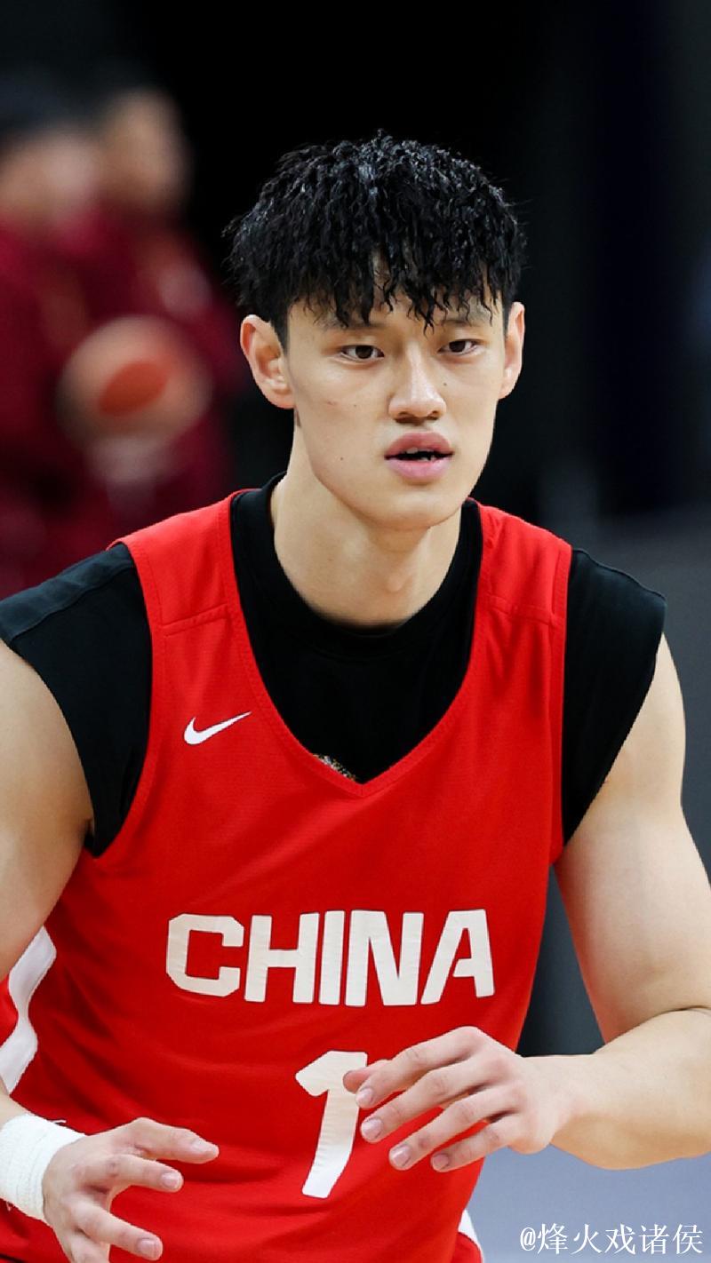曾凡博低迷！中国男篮天赋前锋未能闪光
